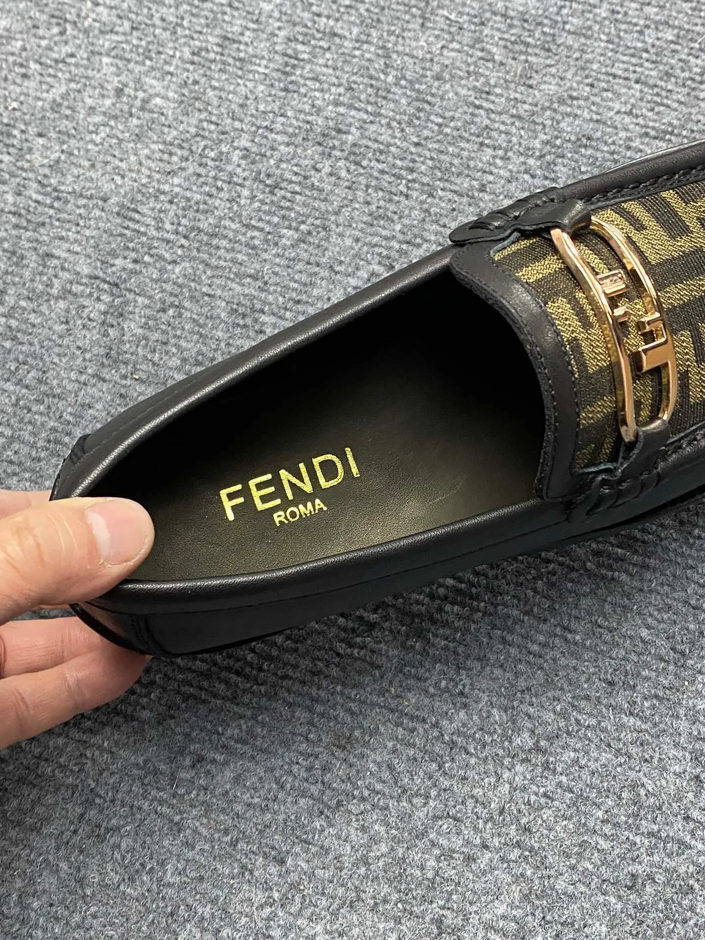 Men's Men's Shoes Men's Men's Shoes 💰900FENDI Fendi Men's Breathable and Comfortable Leather Shoes. Original development. The leather outsole is made of leather. Counters copy one to one. Imported counter cowhide. Imported water dyes cattle. 38 to 44. (45.46. can be ordered. 47.